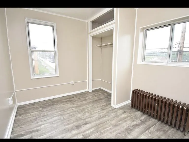 219 Meadow Ave #3 — Photo 10