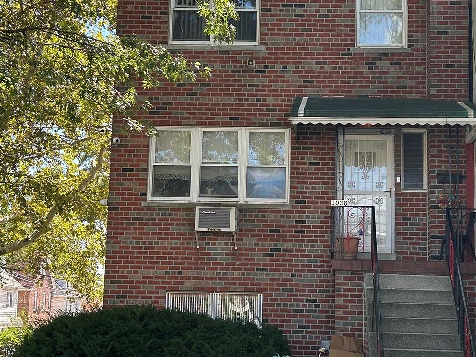 1st image of 1038 Neill Avenue