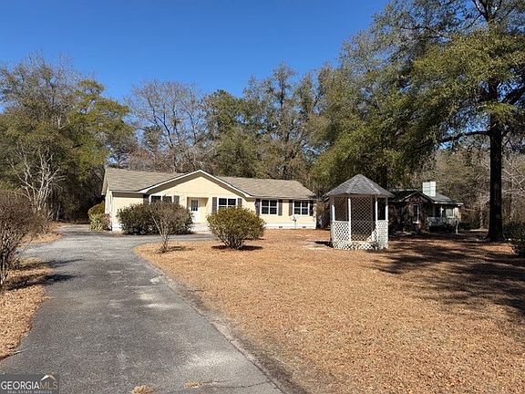 2nd image of 3296 Masseyville Rd