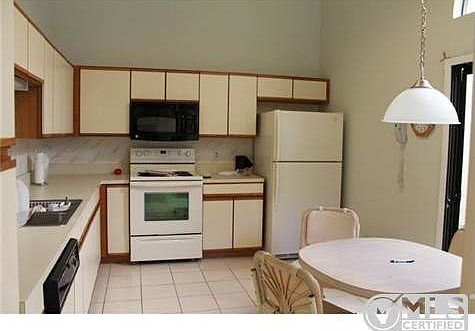 3rd image of 4839 Brighton Lakes Blvd