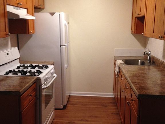 3rd image of 5720 East Ave APT 2D