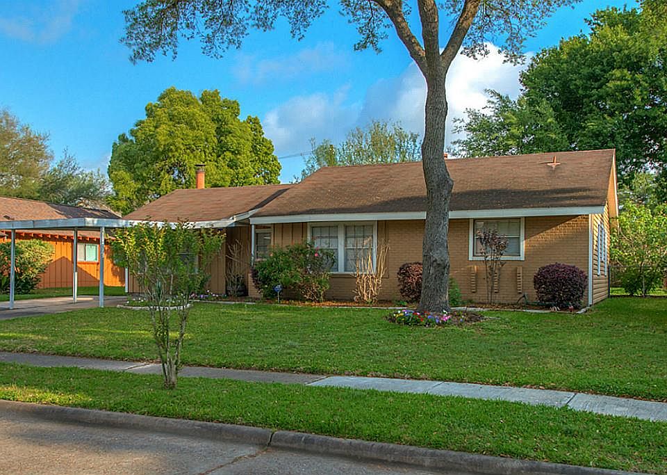 1st image of 4410 Marlborough Dr