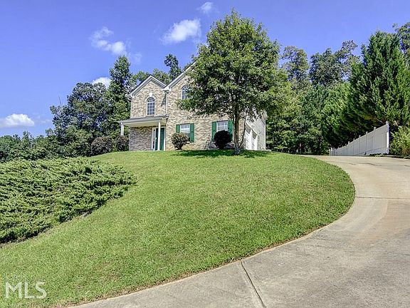 5th image of 345 Barrington Grange Dr