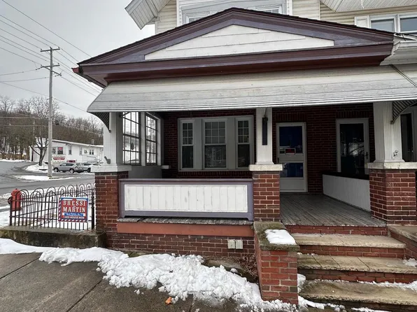 348 S Oak St, Mount Carmel, PA 17851