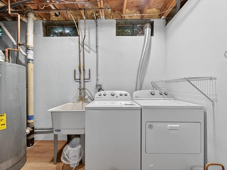 372 W Brown St #3 — Photo 35