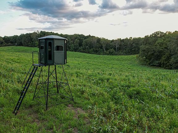 4th image of 1651 Yellow Creek Rd