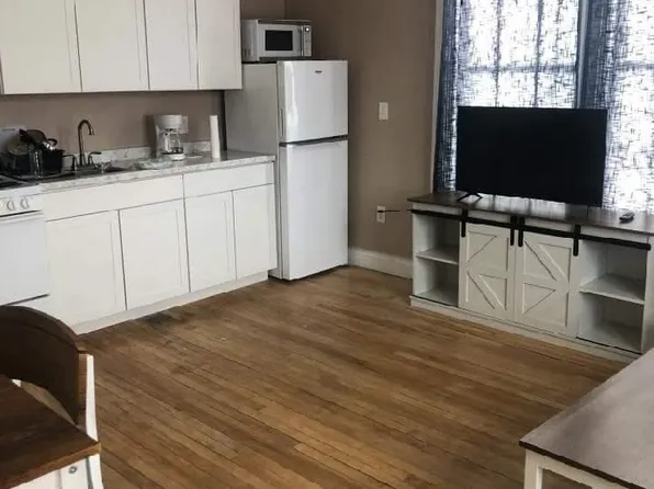 49 2nd St #4, Presque Isle, ME 04769