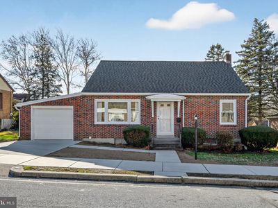 228 E Gaul St, Wernersville, PA, 19565