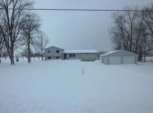 2070 S Smith Crossing Rd, Midland, MI 48640