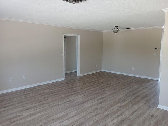 Very Spacious Living Room and Dining Area