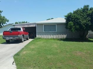 415 E Pierce St, Mangum, OK 73554