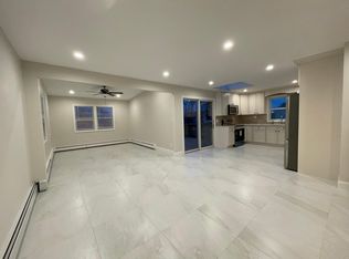 21 Eileen Ave FLOOR 2, Plainview, NY 11803