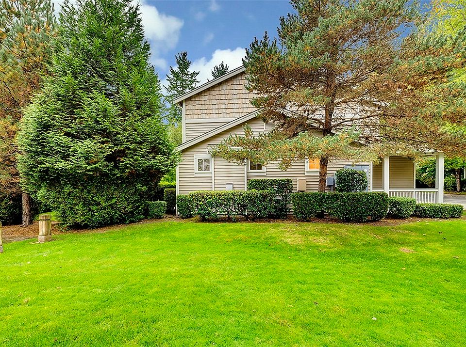 1st image of 9502 179th Pl NE Unit 1