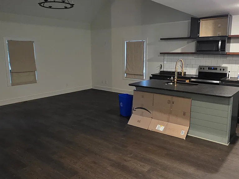 318 Summit Ave — Photo 14