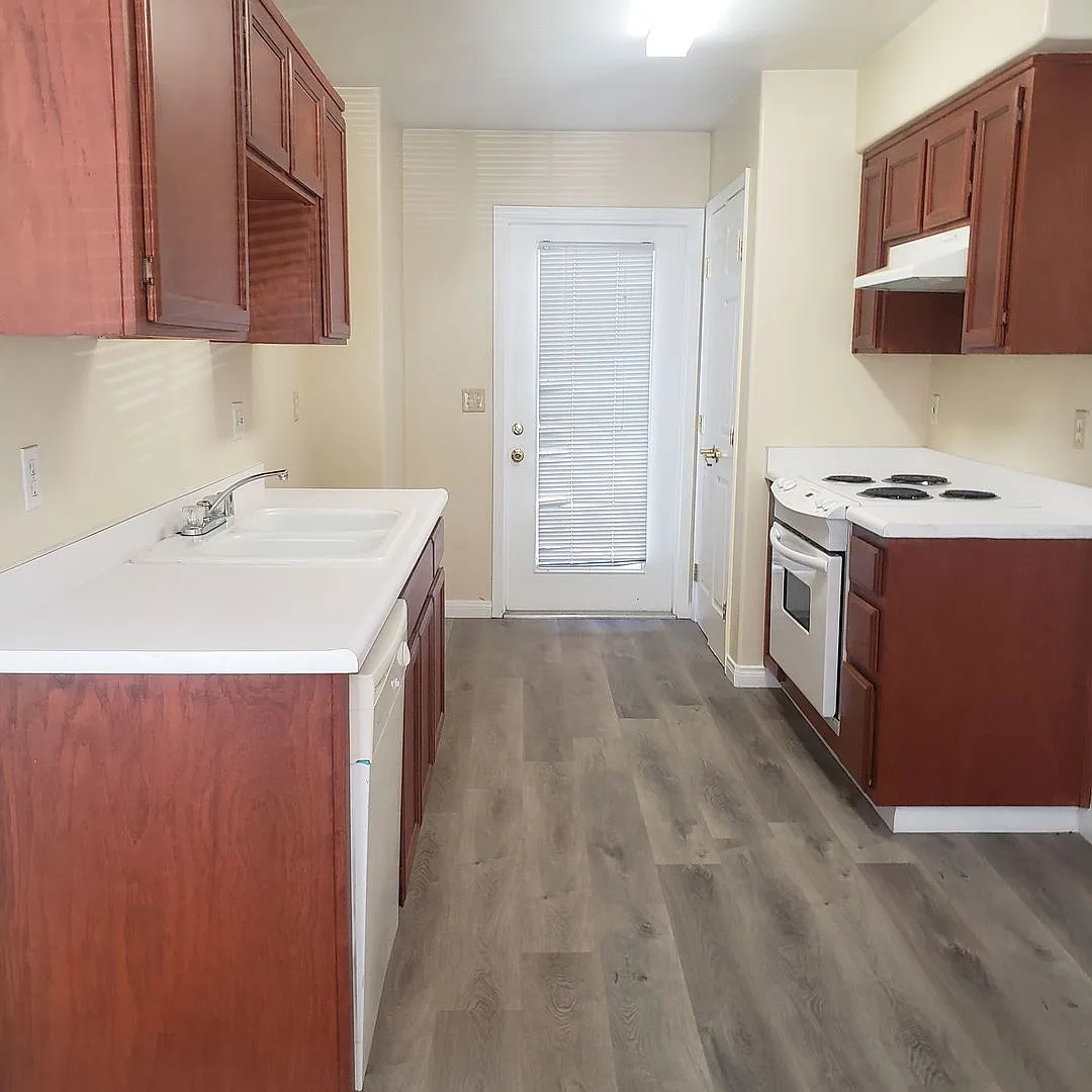 722 Spring Meadow Ct. #2 - Apartment — Photo 1