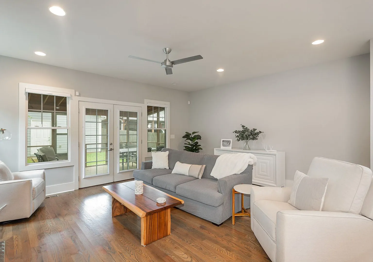 Furnished 3 Bedroom 3 Full Bath Home Now Available In The Nations! — Photo 2