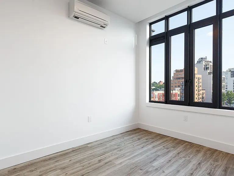 584 4th Ave #705 — Photo 9