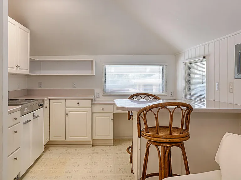 801 Riven Rock Rd — Photo 18