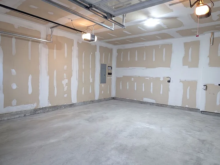 101 Riding Mountain Dr — Photo 16