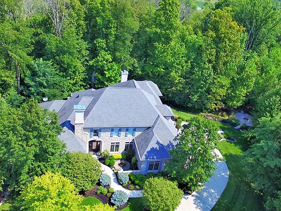2nd image of 225 Buena Vista Dr