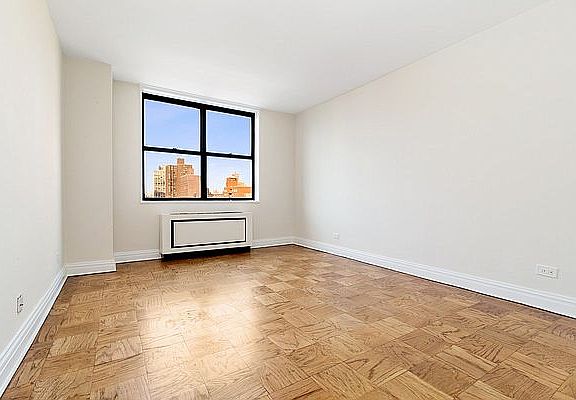 3rd image of 1326 1st Ave #18J