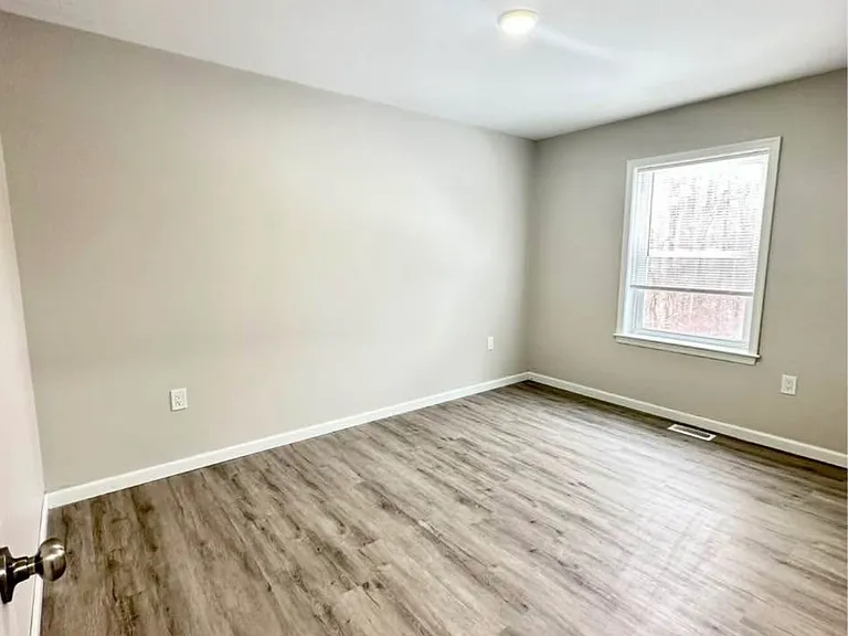 24 Magnolia Rd #3 — Photo 12