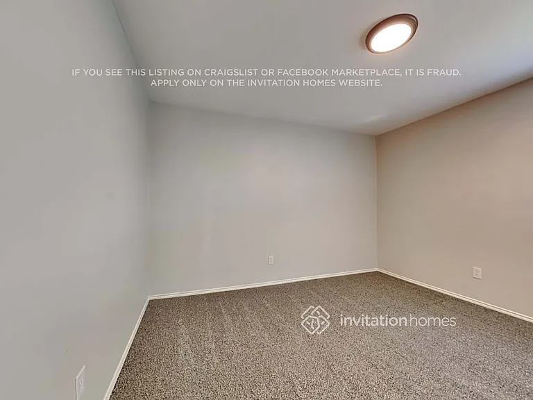 802 Windflower Dr — Photo 13