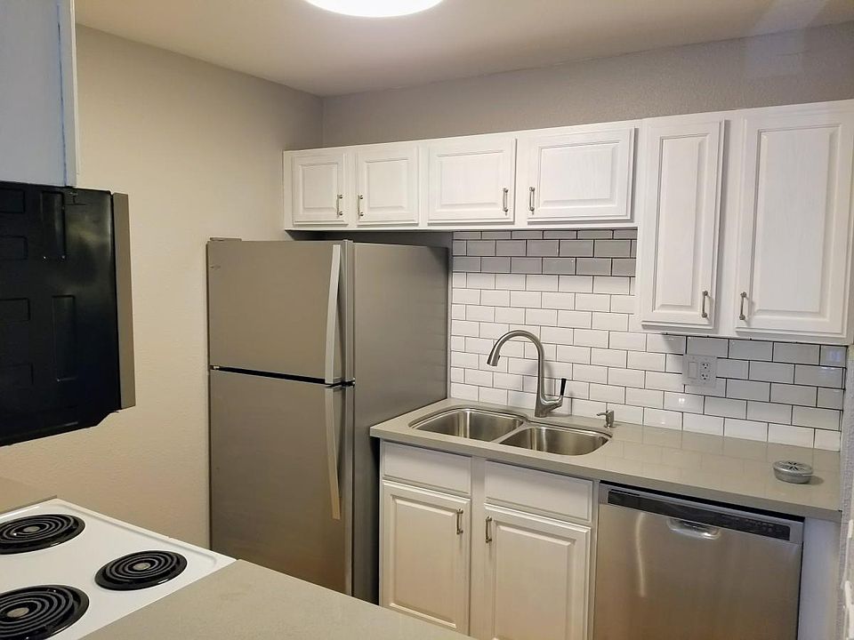 1st image of 12415 NE 130th Ct APT H109