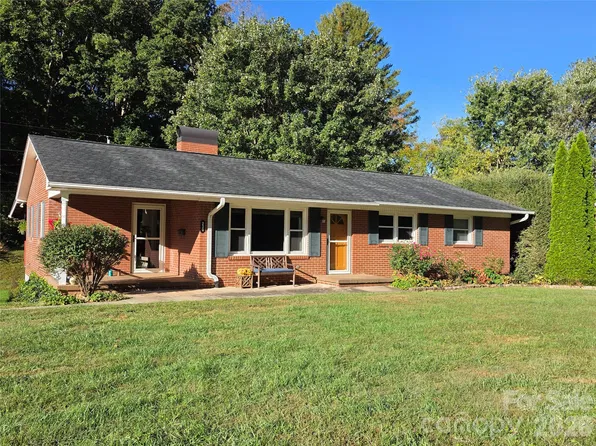 230 Rhoda St, Canton, NC 28716