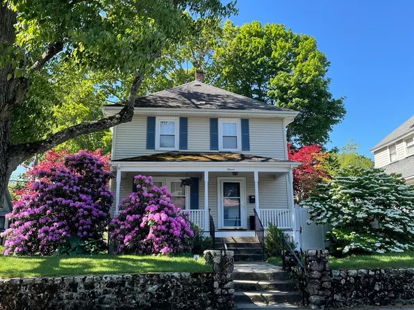 11 Sessions St, Wellesley, MA 02482