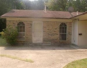 1st image of 2158 Adams Dr