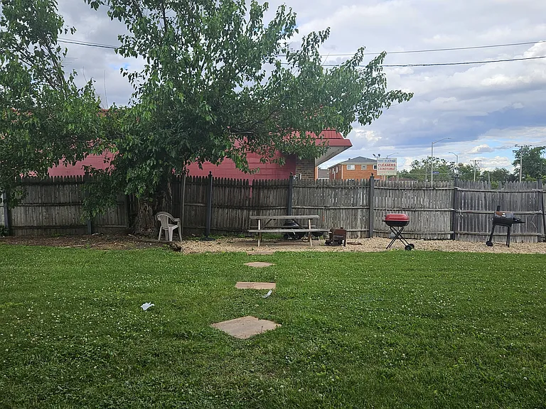 5011 Saint Charles Rd — Photo 14
