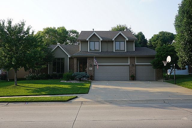 1st image of 2804 Blackhawk Dr