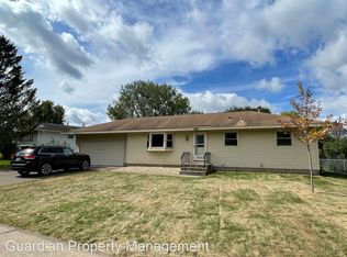 16467 Foliage Ave, Rosemount, MN 55068