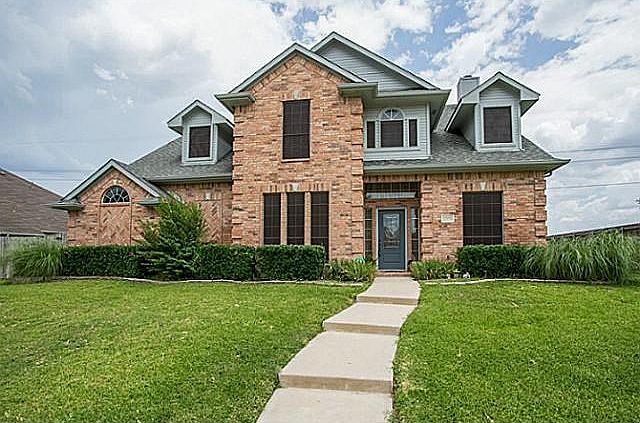 1st image of 2005 Camelot Dr