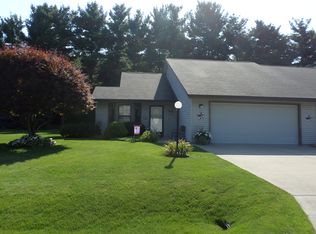 1618 Pine Ridge Ct, Elkhart, IN 46514