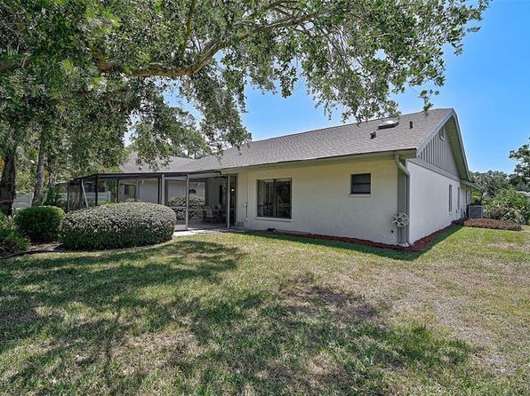 7817 Pine Trace Dr #15, Sarasota, FL 34243