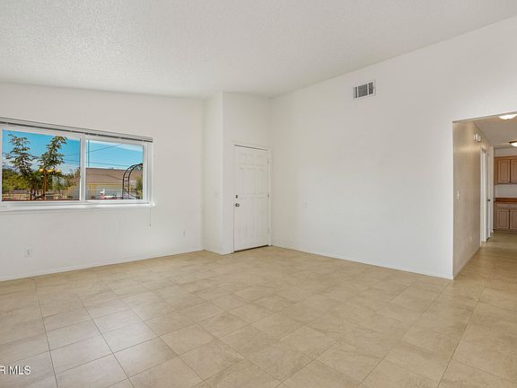 5th image of 10133 E Avenue R8
