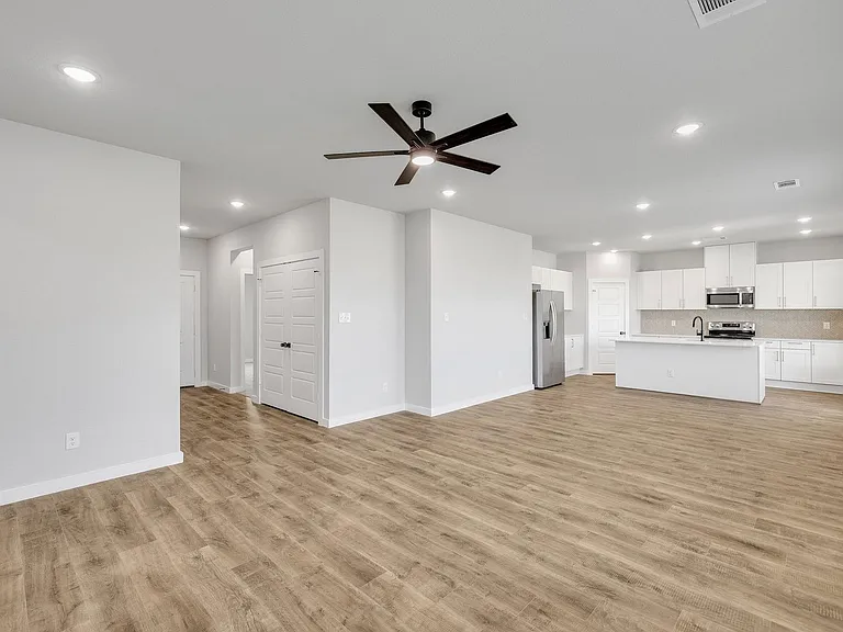 3825 Clovis St — Photo 26
