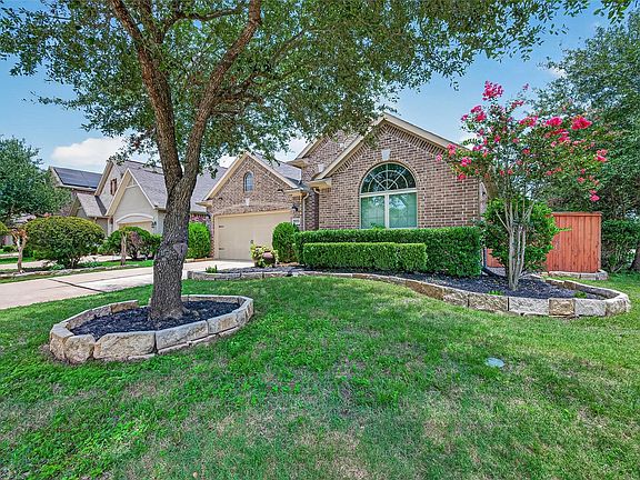 2nd image of 10031 Esslemont Ct