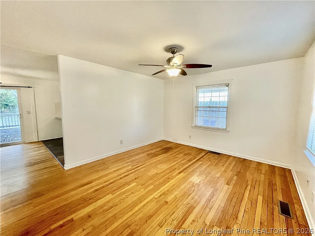 Building Photo - 3522 Thomas Ave