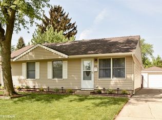 430 Garland Ave, Romeoville, IL 60446