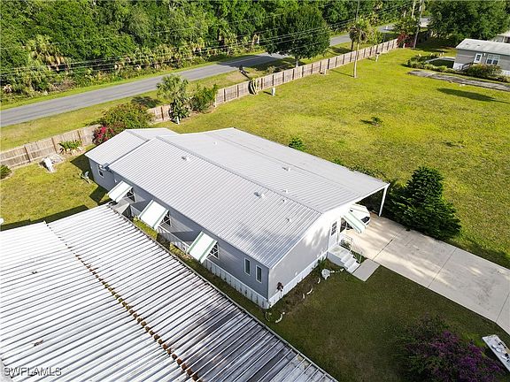 5th image of 933 Yacht Club Way