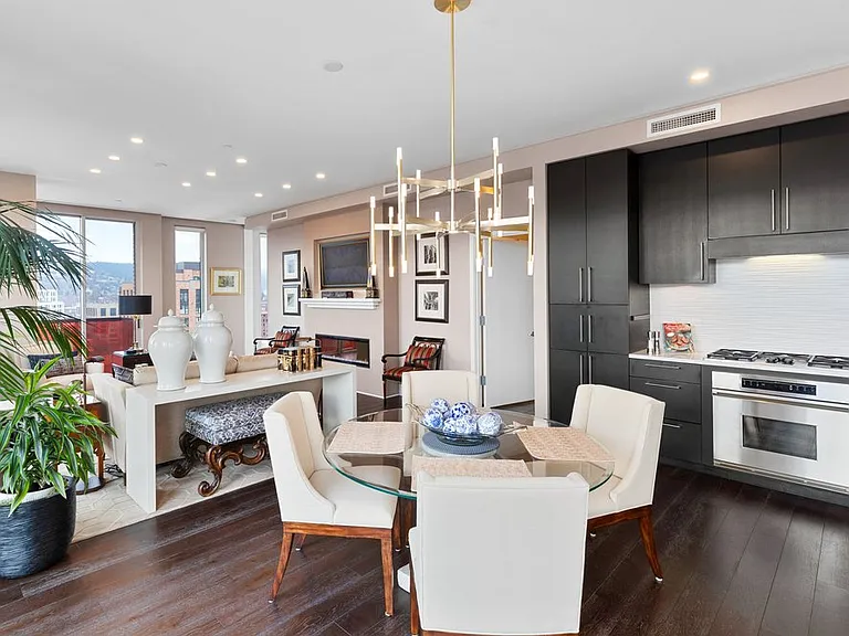 937 NW Glisan St #1431 — Photo 7
