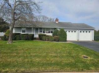 11 Huron Ave, Massapequa, NY 11758