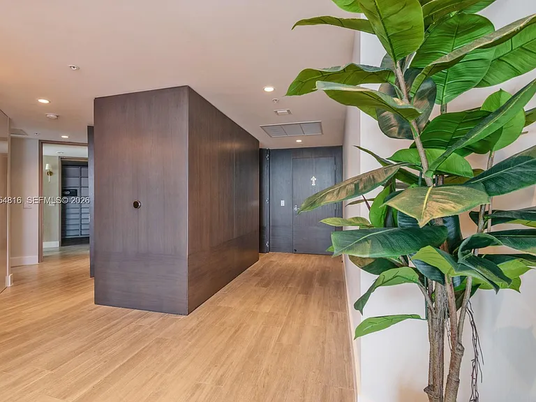 17301 Biscayne Blvd #1609 — Photo 44
