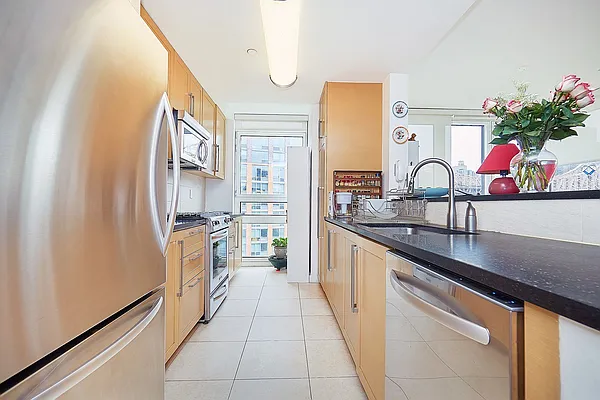 Sold by Keller Williams NYC | media 11