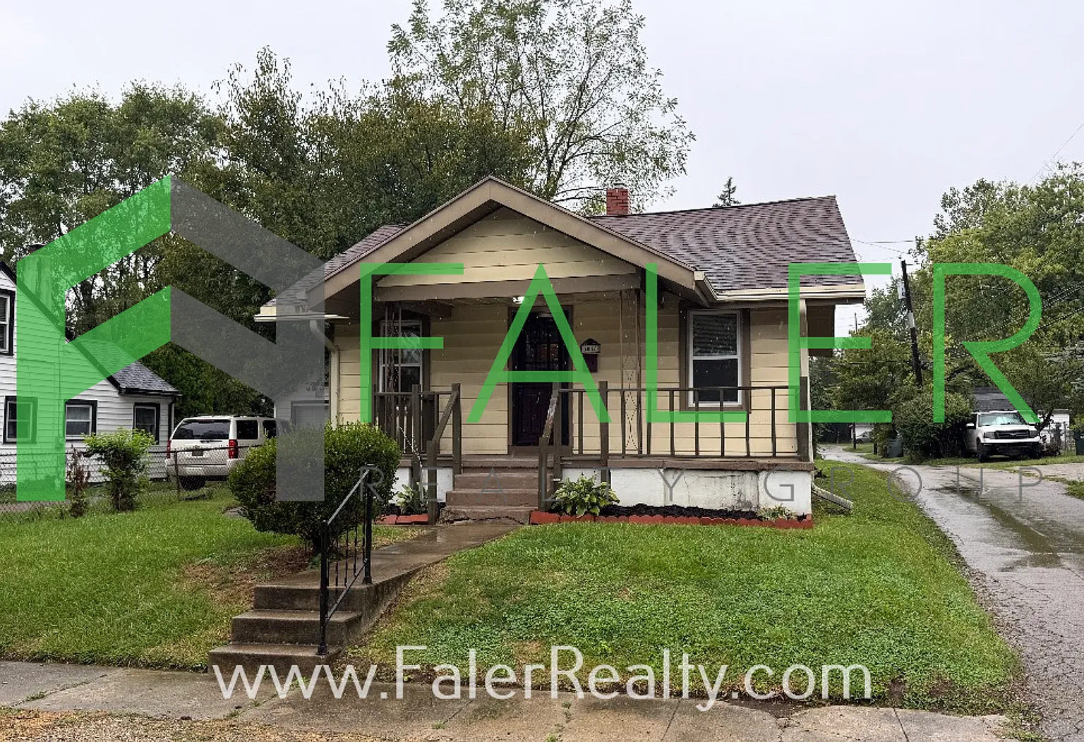 3 Bedroom Kettering Cottage — Photo 1