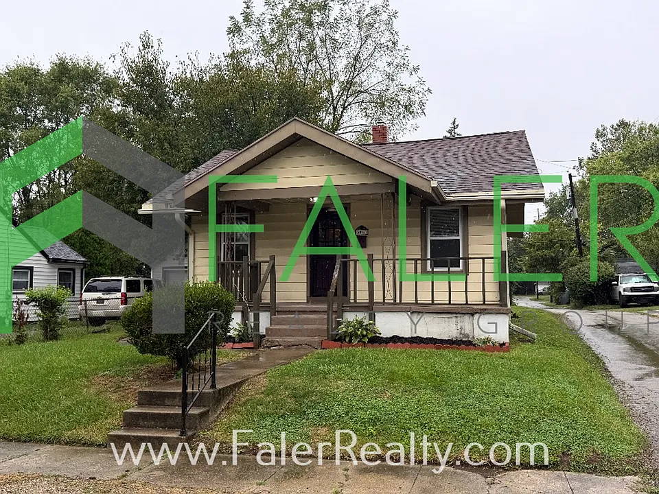 3015 Dwight Ave