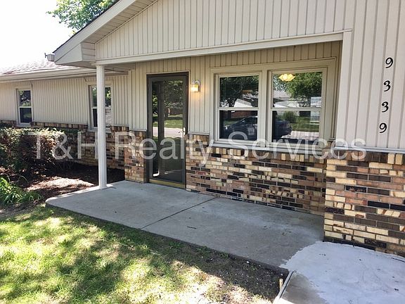 3rd image of 9339 E Shenandoah Dr